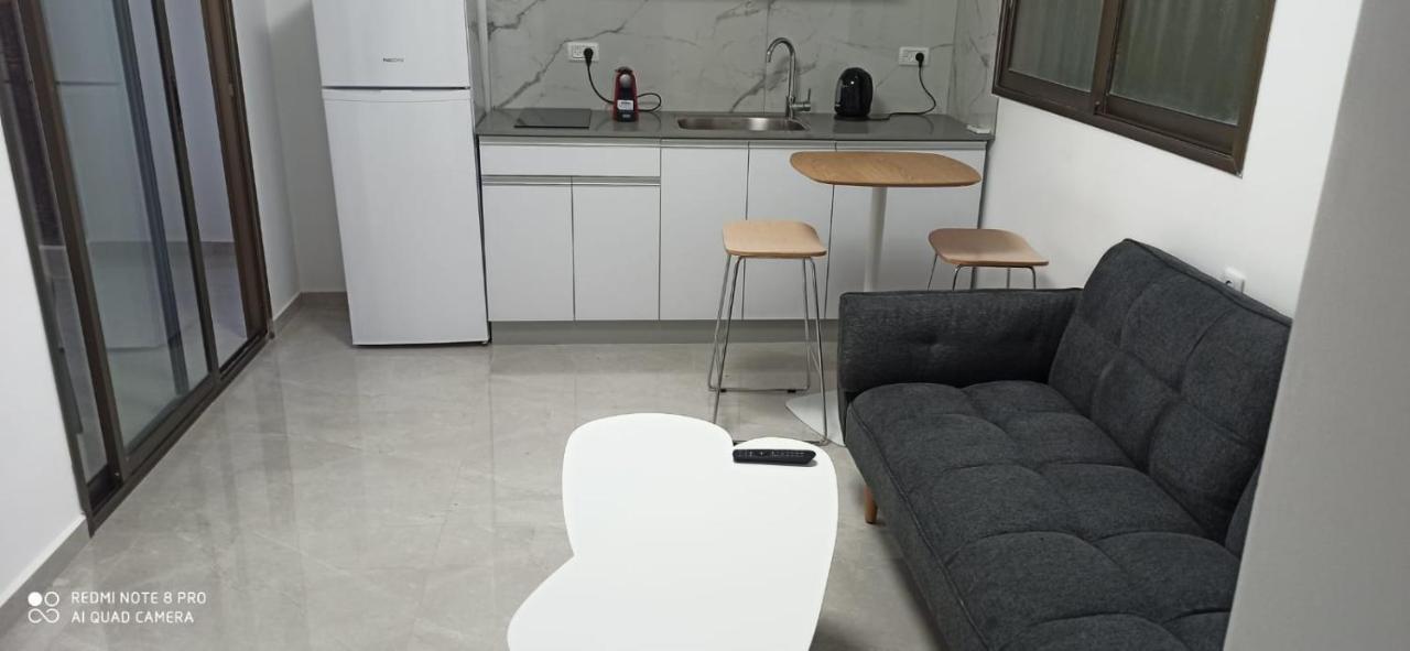 המקום הנפלא של אתי ולילך Apartment เอลัต ภายนอก รูปภาพ